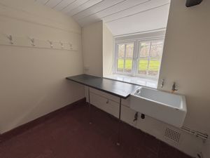 Utility room- click for photo gallery